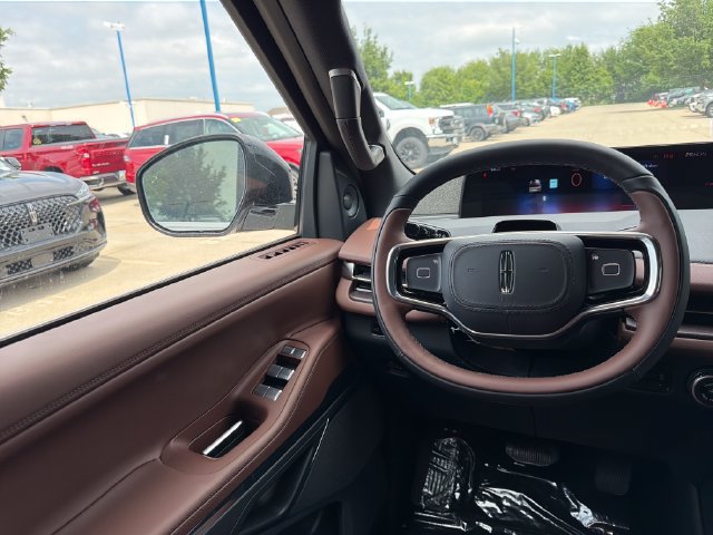New 2026 Lincoln Navigator L Reserve AWD/4WD image 20