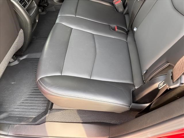 Used 2025 Cadillac XT5 Premium Luxury w/ Technology Package AWD/4WD image 12
