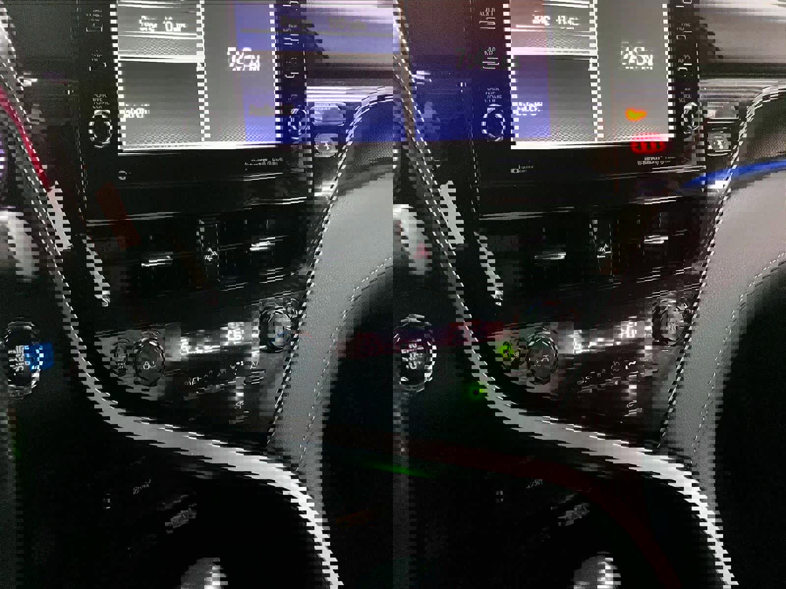 Used 2022 Toyota Camry XSE FWD image 32