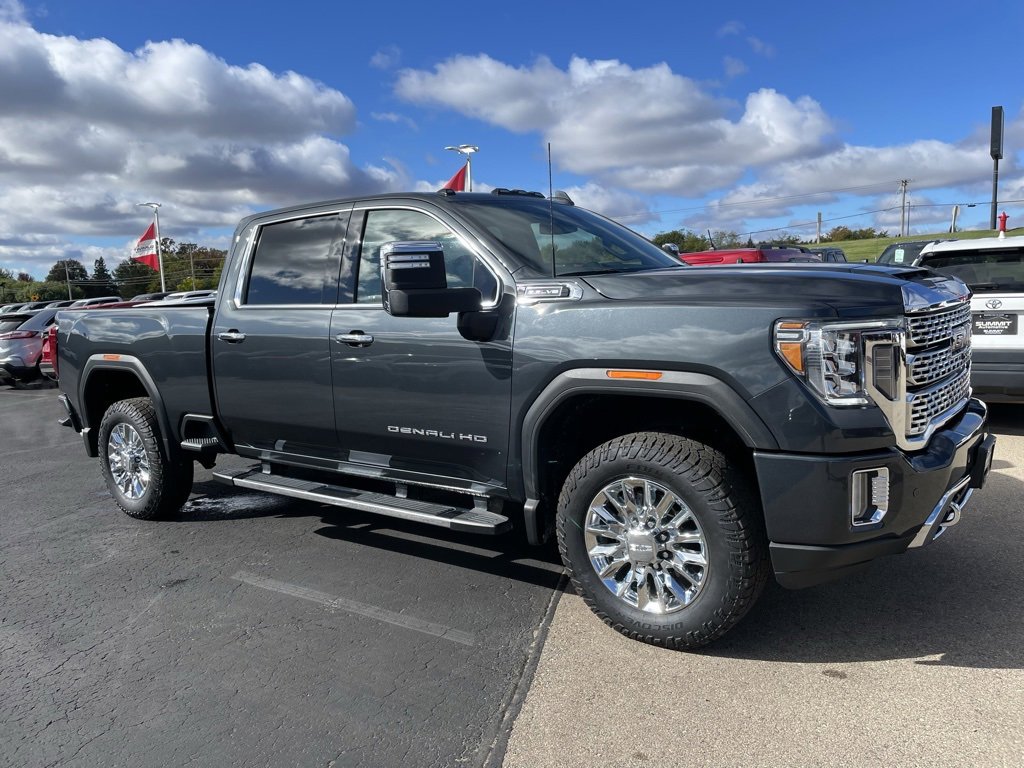 Used 2022 GMC Sierra 2500 Denali image 2