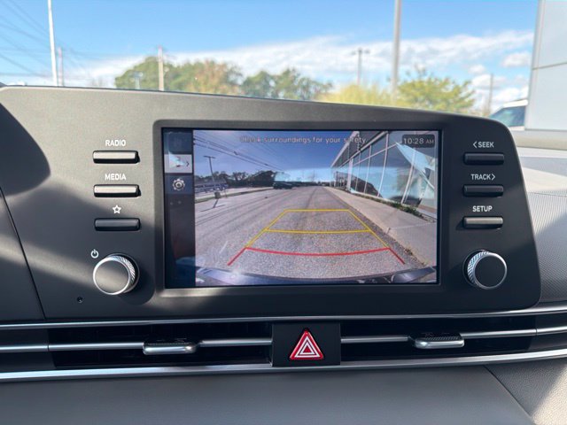 New 2026 Hyundai Elantra SE FWD image 16