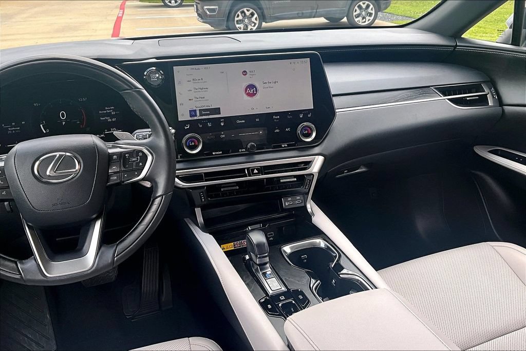Used 2025 Lexus RX 350 Premium FWD image 8