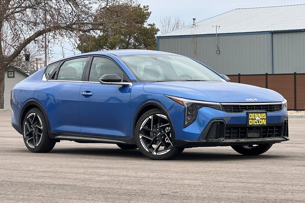 Used 2025 Kia K4 GT-Line image 2