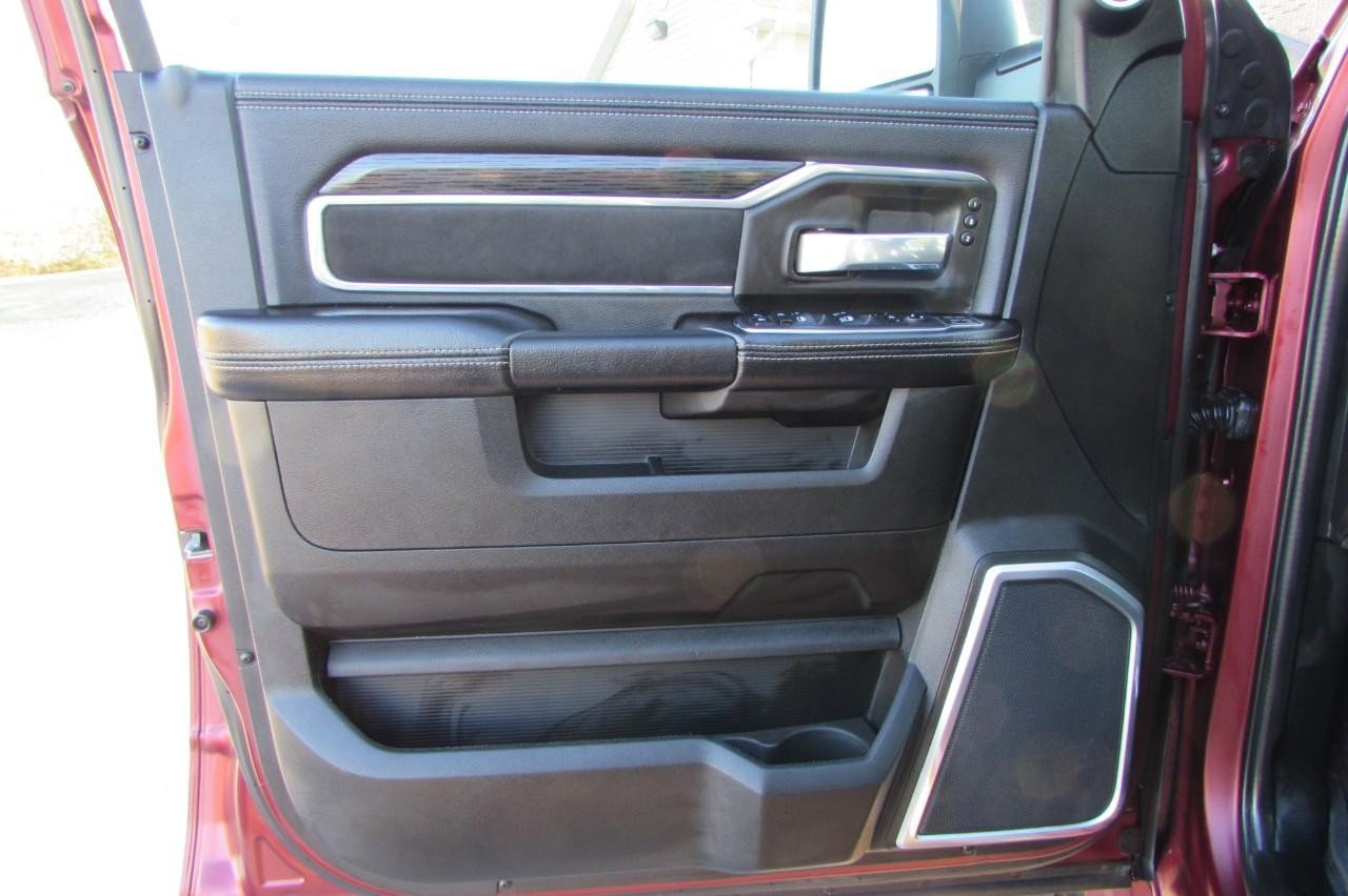 New 2024 RAM 3500 Laramie w/ Night Edition image 14