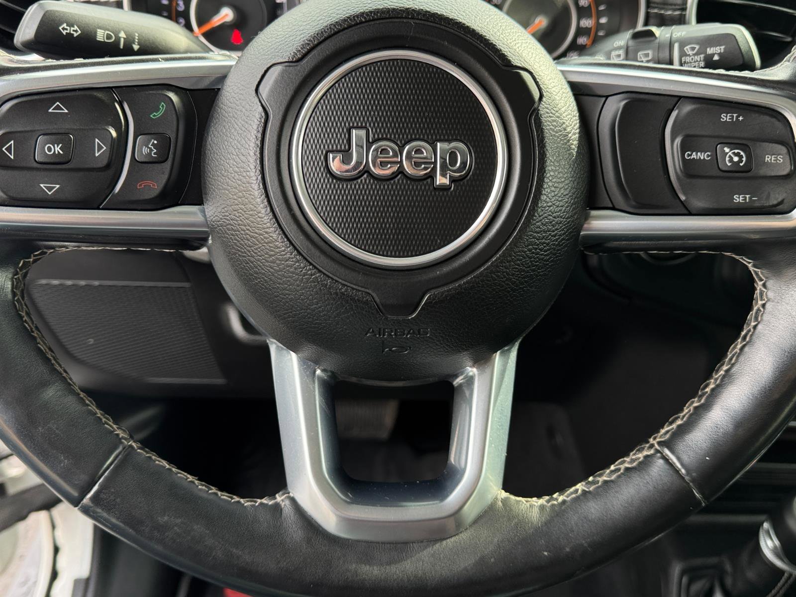 Used 2018 Jeep Wrangler Unlimited Sahara image 19