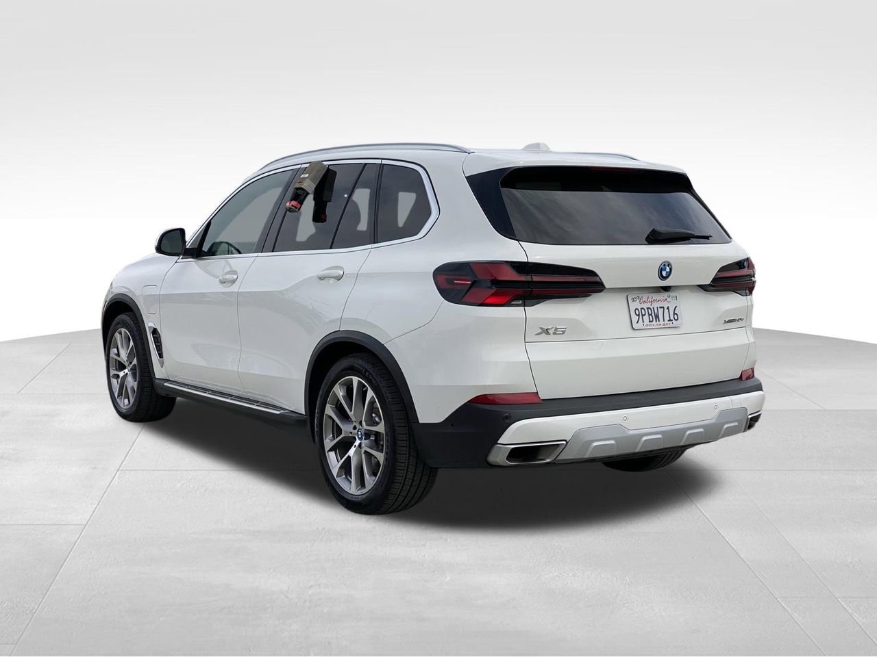 Used 2025 BMW X5 xDrive50e AWD/4WD image 6