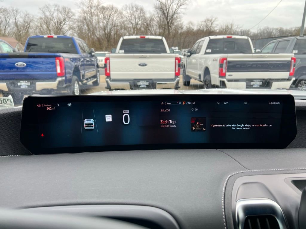 Used 2025 Ford Expedition Platinum w/ Stealth Performance Package image 39