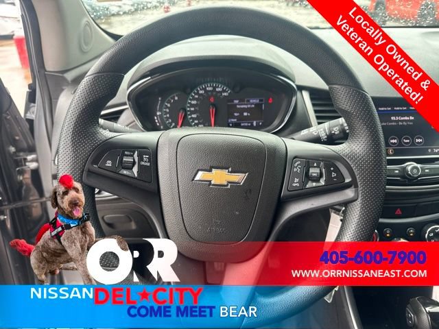 Used 2020 Chevrolet Trax LS w/ Tint and Cruise Package FWD image 16
