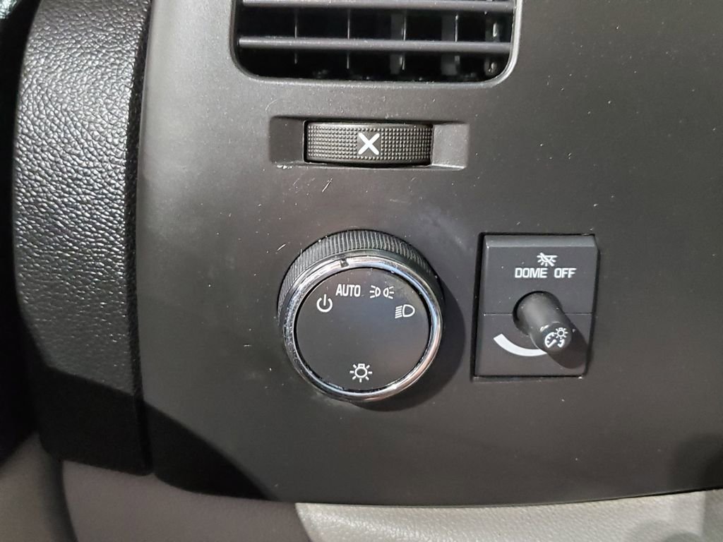 Used 2011 Chevrolet Silverado 1500 LT image 36