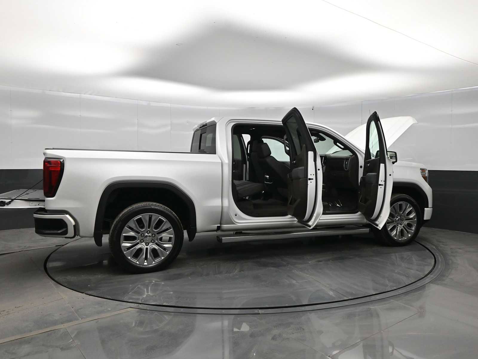 Used 2021 GMC Sierra 1500 Denali w/ Denali Premium Package AWD/4WD image 41