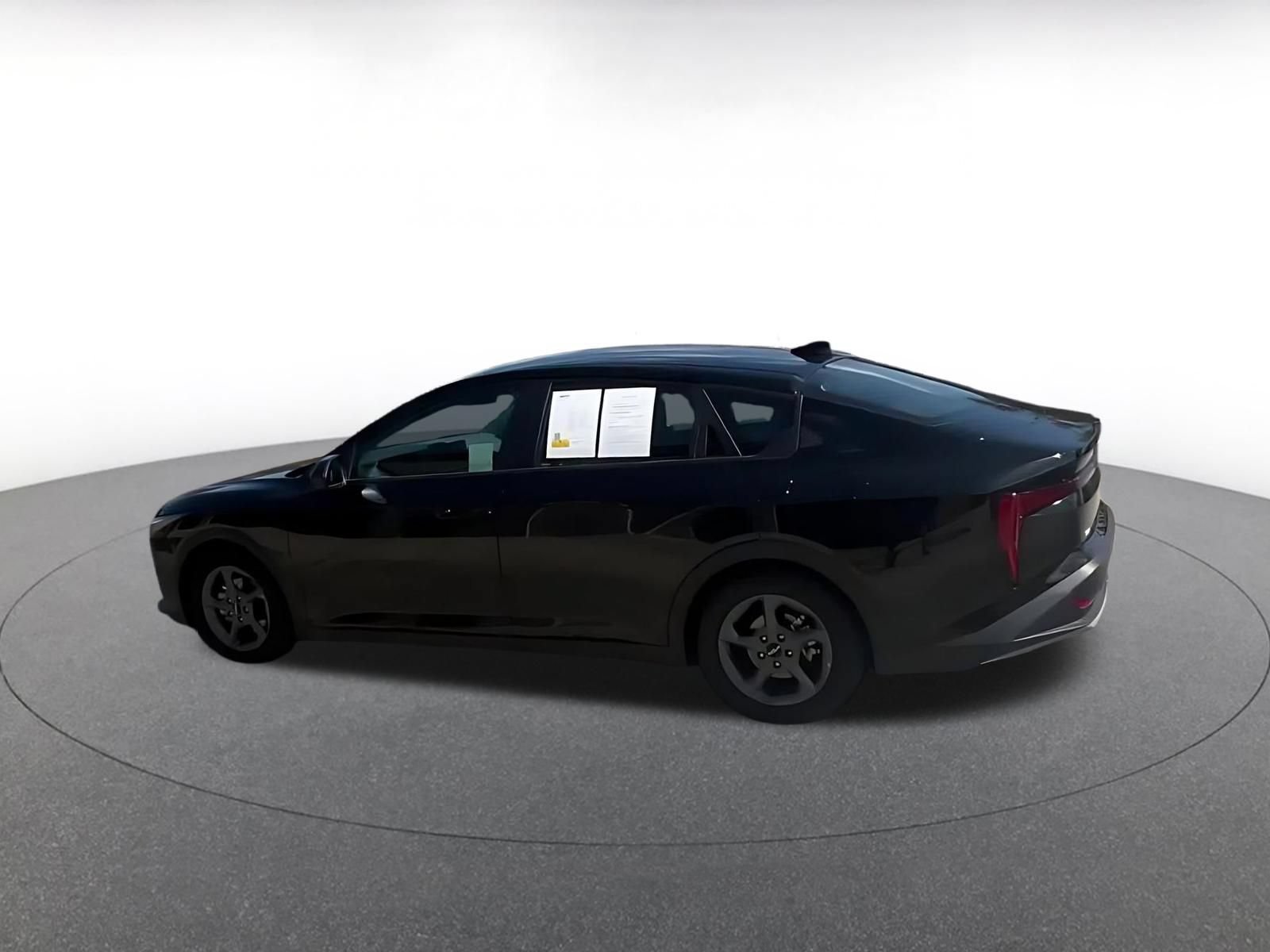 Used 2025 Kia K4 FWD image 9