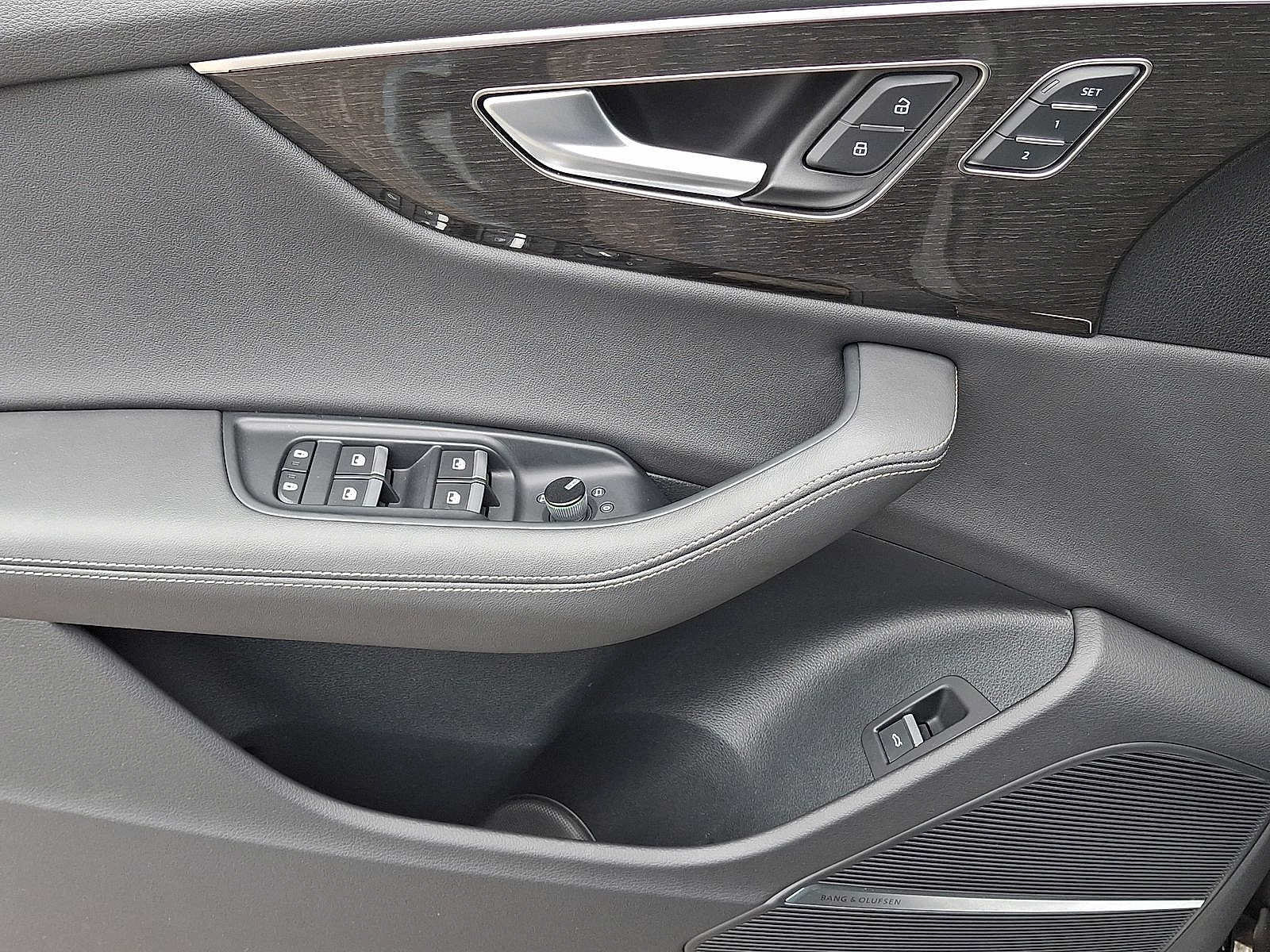Certified 2024 Audi Q8 Premium Plus AWD/4WD image 16
