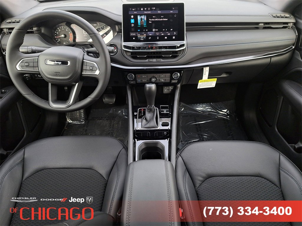 New 2026 Jeep Compass Latitude image 13