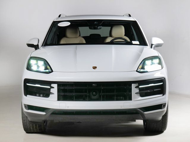 Certified 2026 Porsche Cayenne AWD/4WD image 6