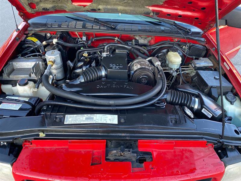 Used 2000 GMC Sonoma SL w/ Convenience Pkg image 7