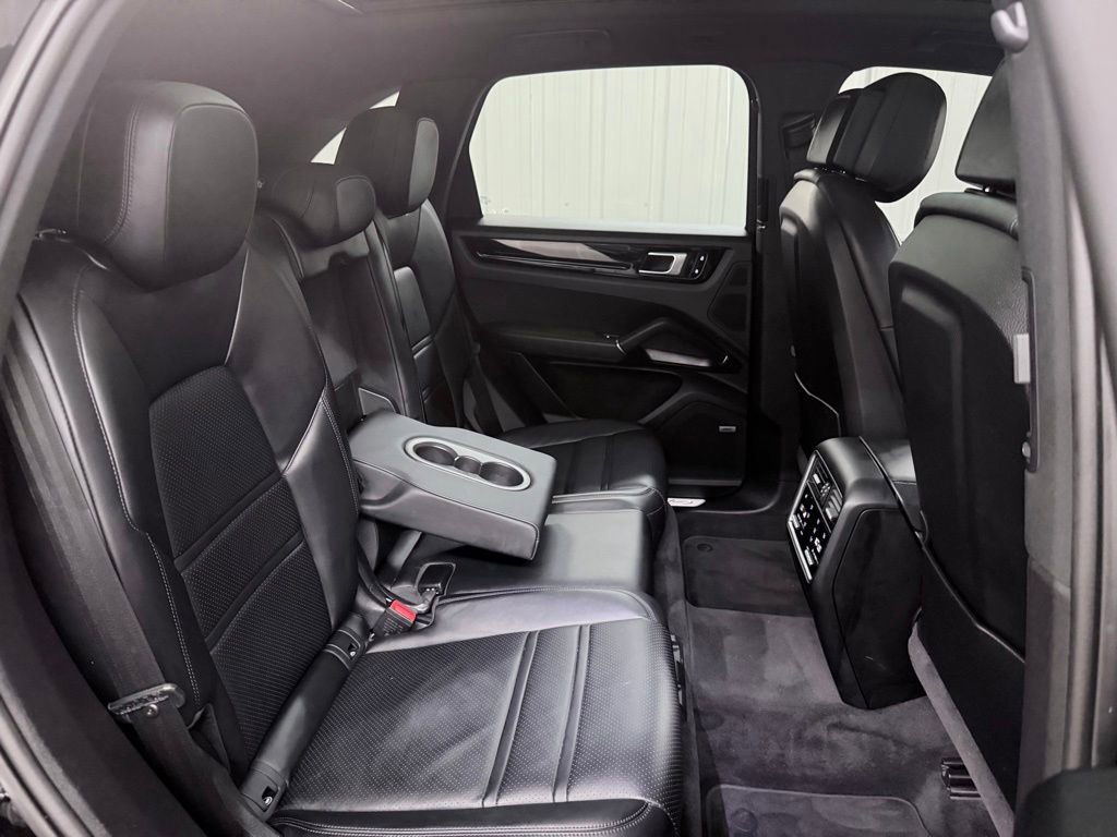 Used 2019 Porsche Cayenne S AWD/4WD image 41