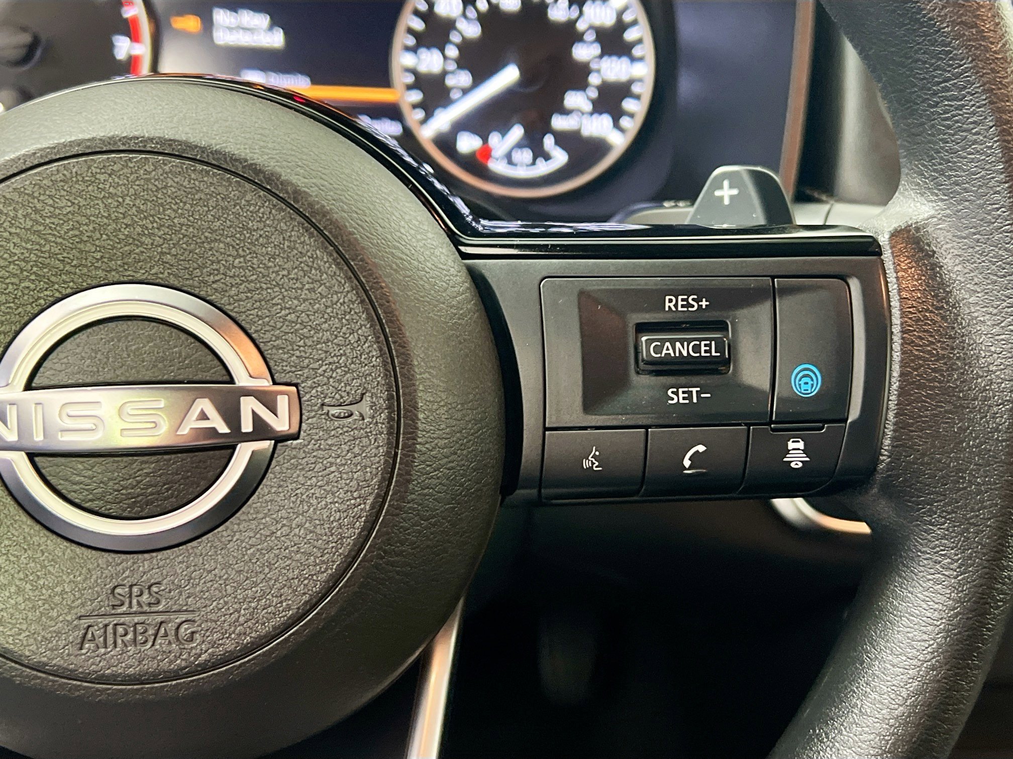 Used 2023 Nissan Rogue SV image 19