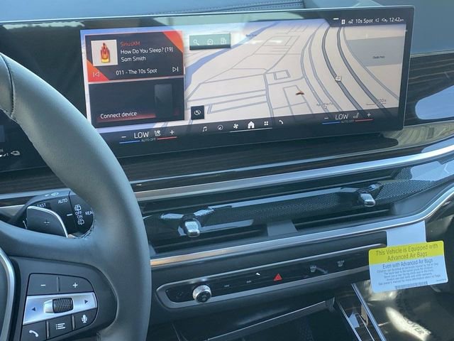 Used 2026 BMW X5 xDrive50e w/ Premium Package image 21