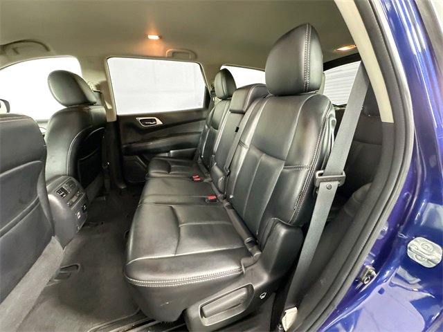 Used 2018 Nissan Pathfinder SL image 26