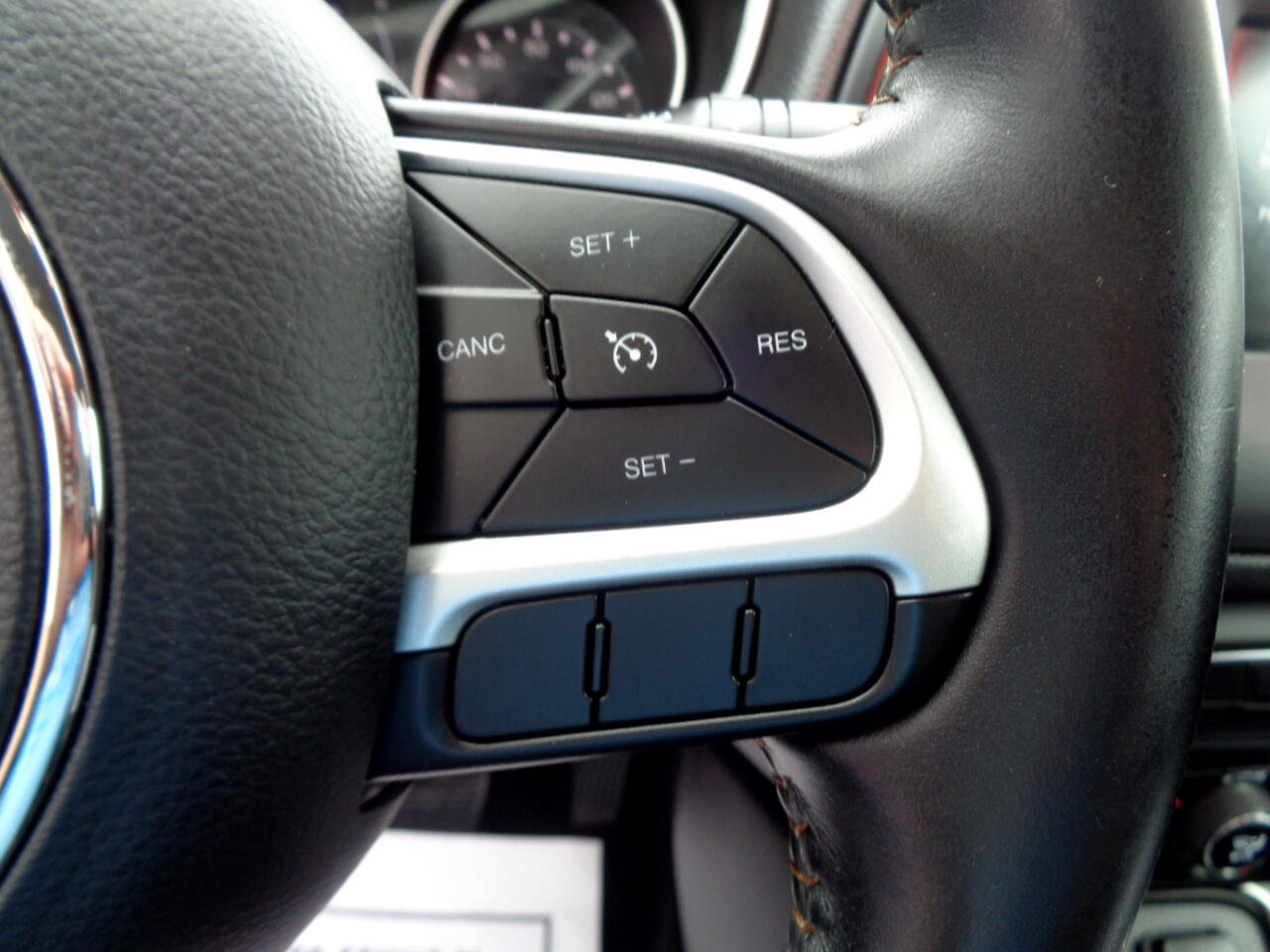 Used 2020 Jeep Compass Latitude image 13
