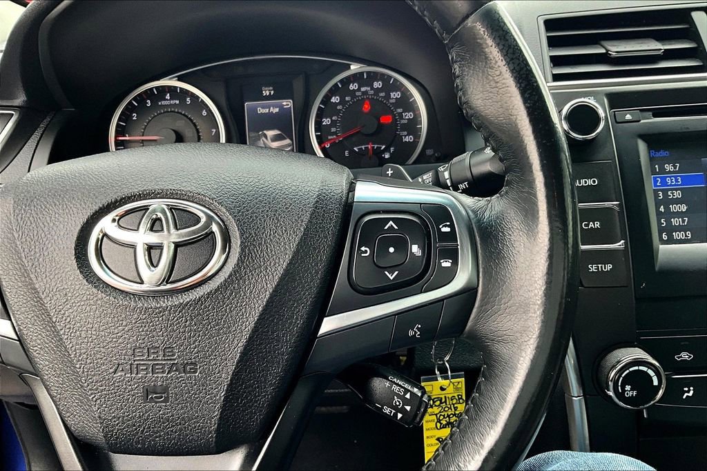 Used 2016 Toyota Camry SE FWD image 19