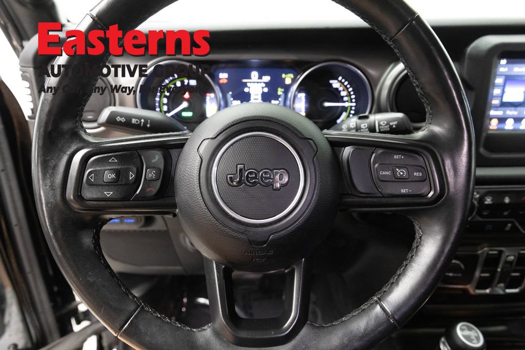 Used 2023 Jeep Wrangler Unlimited w/ Cold Weather Group AWD/4WD image 10