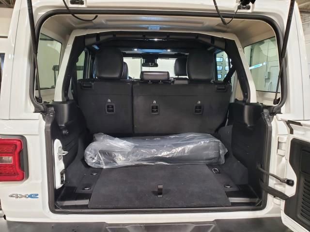 Used 2024 Jeep Wrangler Unlimited Sahara image 19