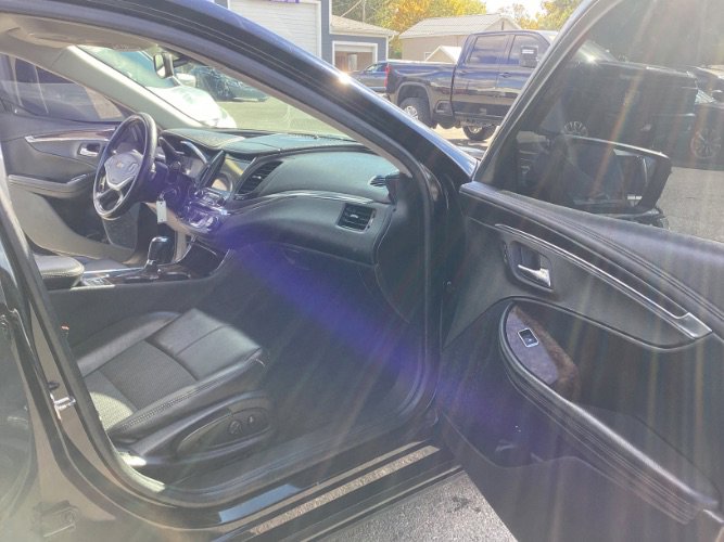 Used 2014 Chevrolet Impala LT w/ Convenience Package image 8