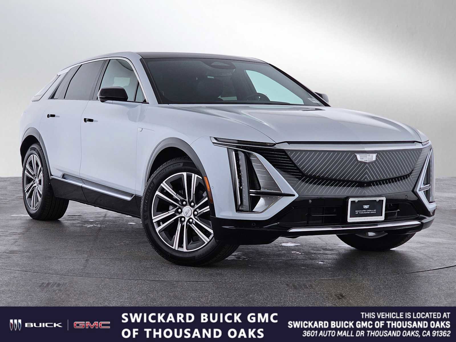 New 2026 Cadillac Lyriq Luxury w/ LPO, Floor Liner Package image 1