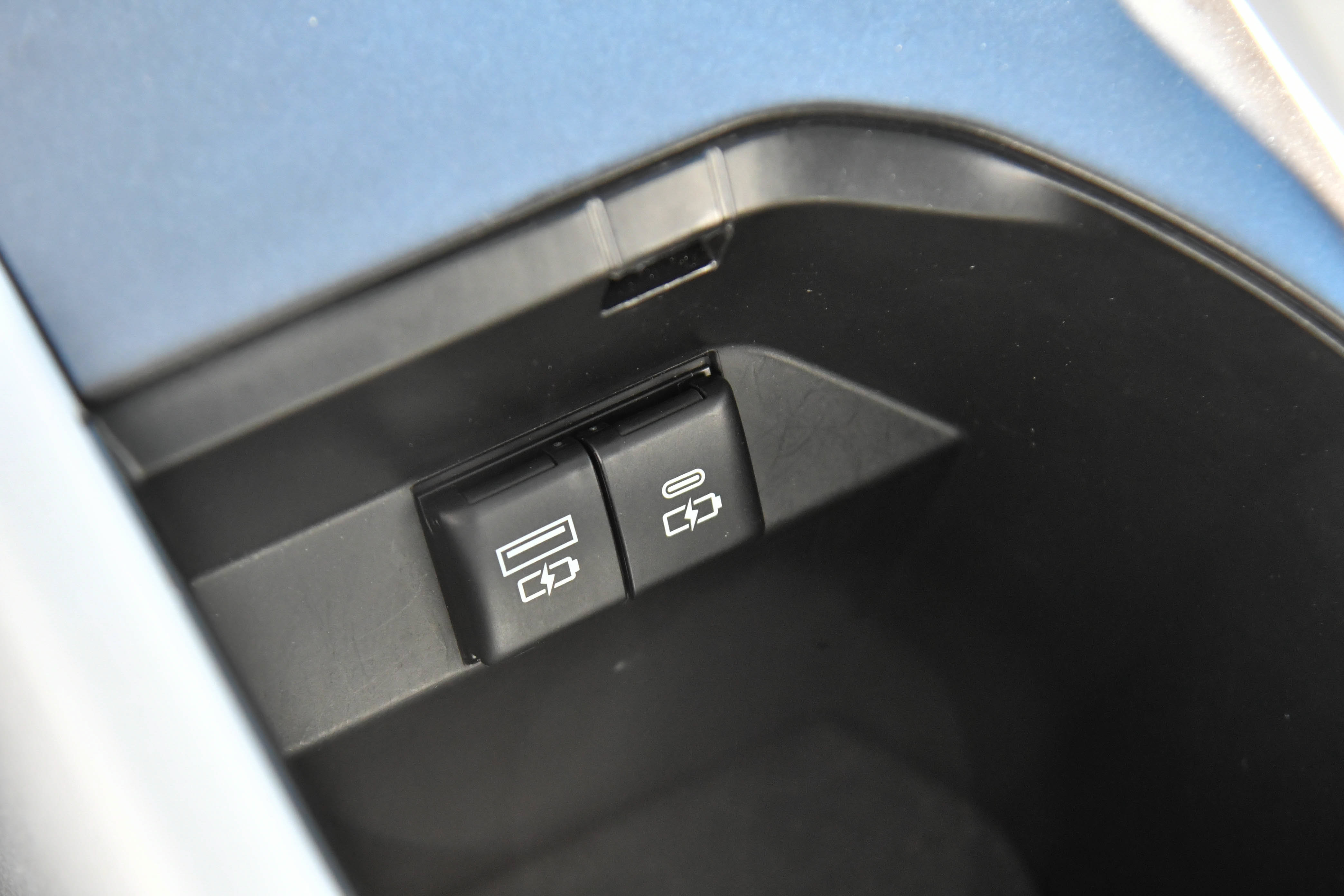 Used 2024 Toyota Camry XLE w/ Protection Package (Q2) (TMS) AWD/4WD image 32