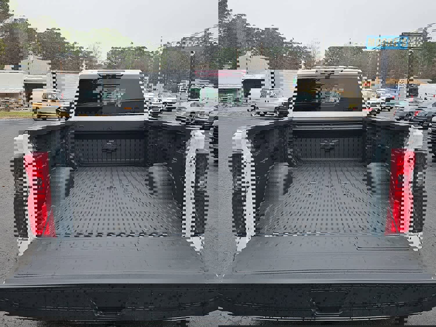 New 2026 Chevrolet Silverado 3500 High Country w/ High Country Premium Package AWD/4WD image 6