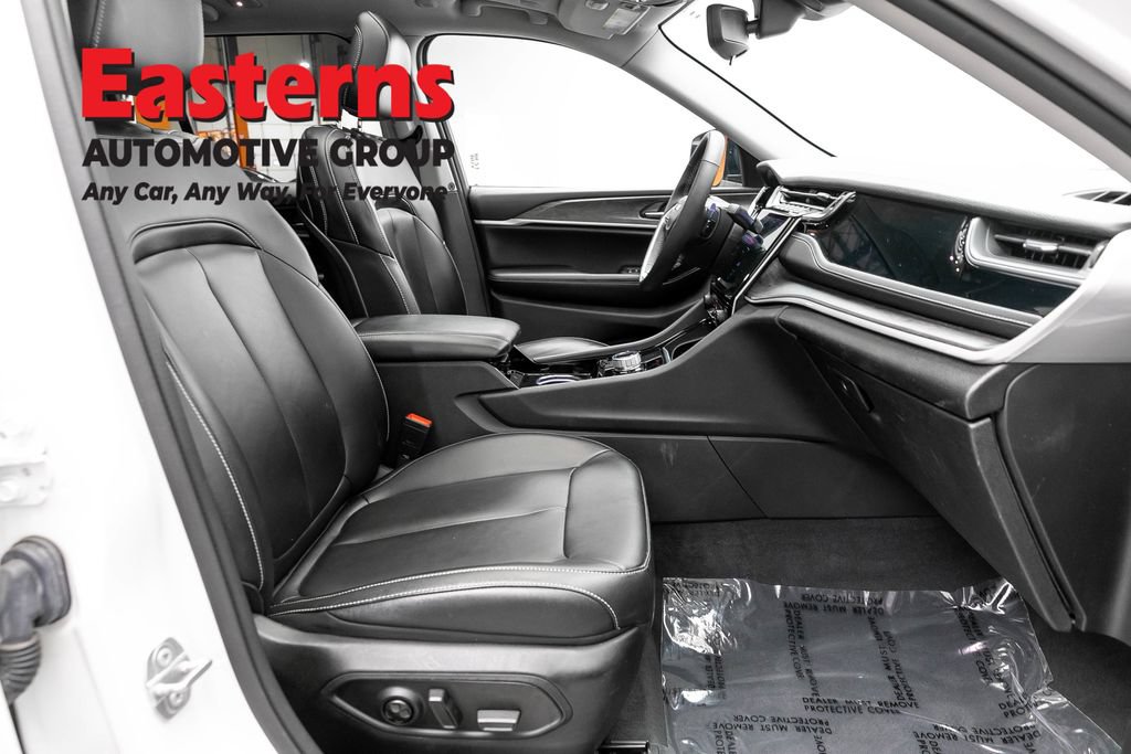 Used 2023 Jeep Grand Cherokee 4WD 4xe image 26