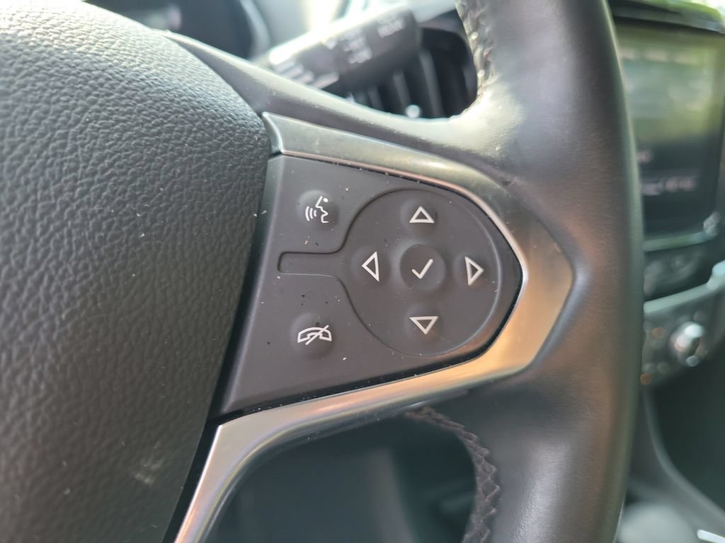 Used 2023 Chevrolet Traverse Premier FWD image 31