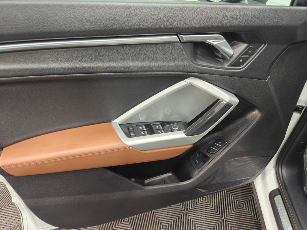 Used 2022 Audi Q3 2.0T Premium Plus w/ Premium Plus Package image 53