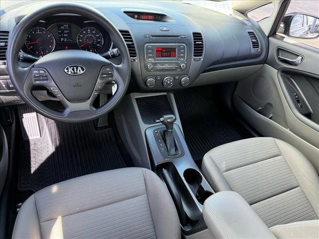 Used 2015 Kia Forte LX w/ Popular Package FWD image 12
