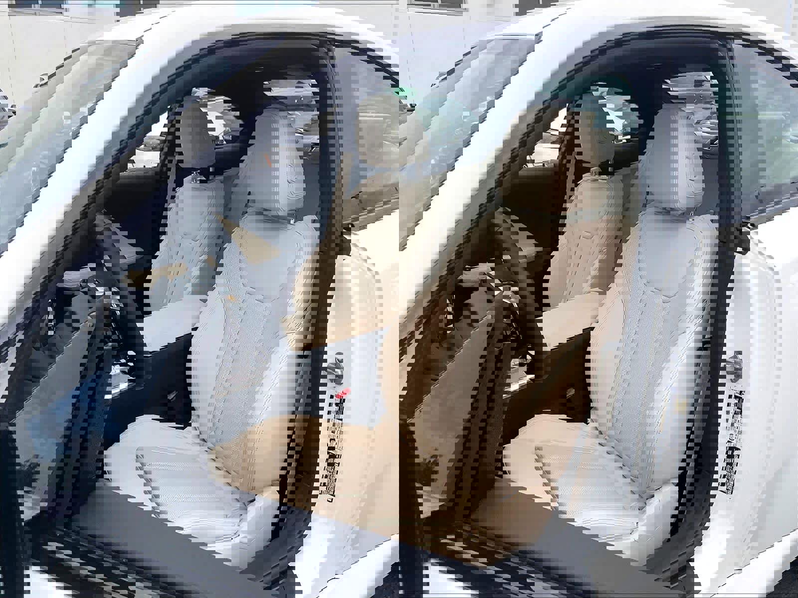 Used 2025 BMW 230i Coupe w/ Convenience Package RWD image 27