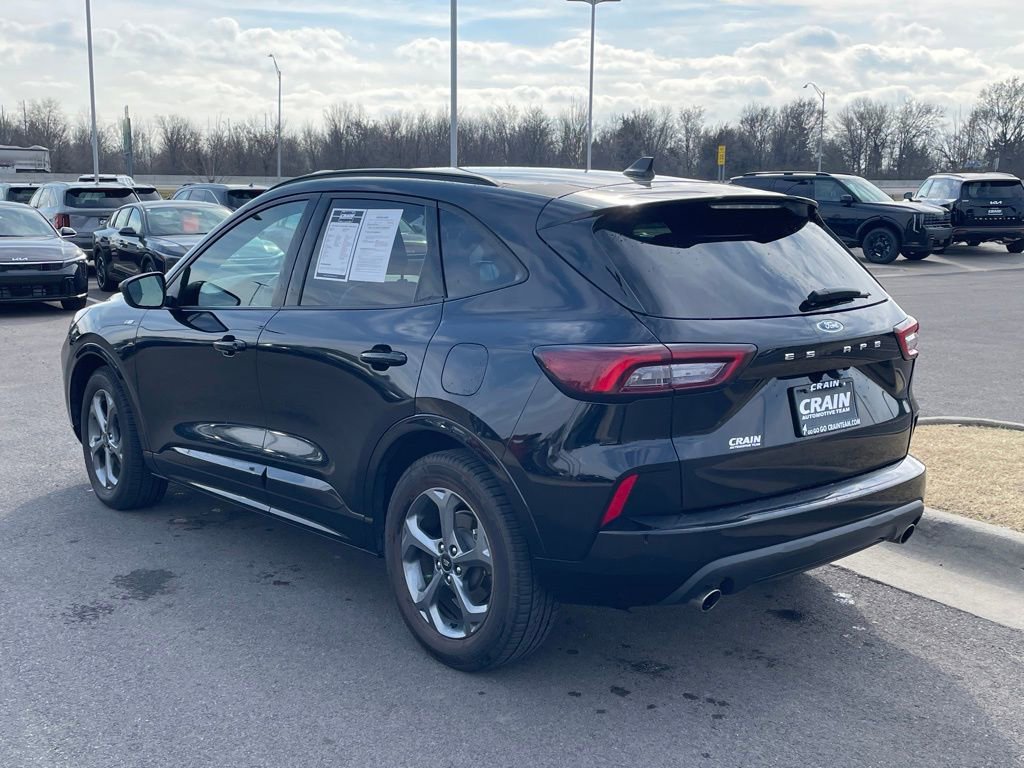 Used 2024 Ford Escape ST-Line image 6