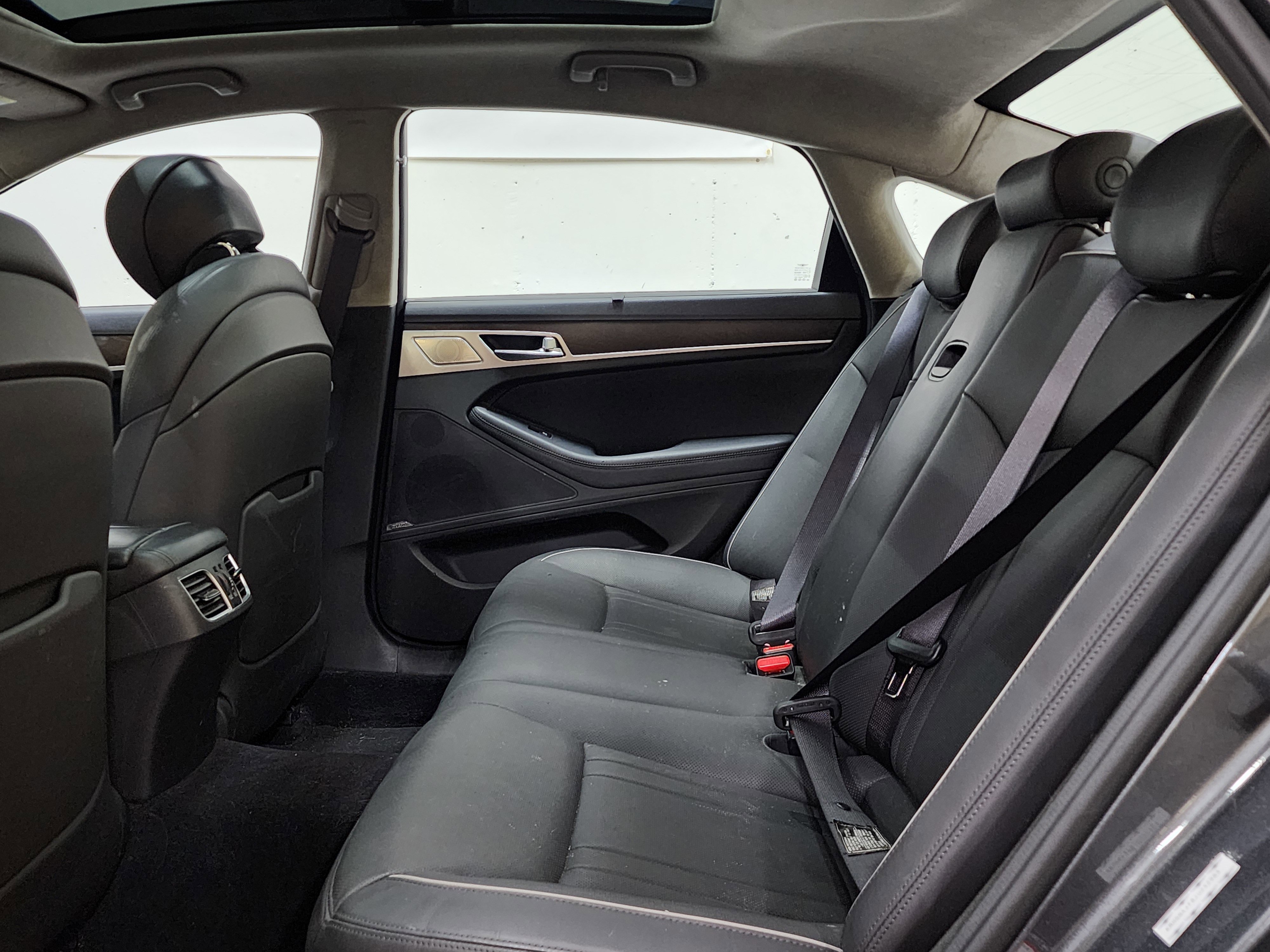 Used 2018 Genesis G80 5.0 Ultimate image 16