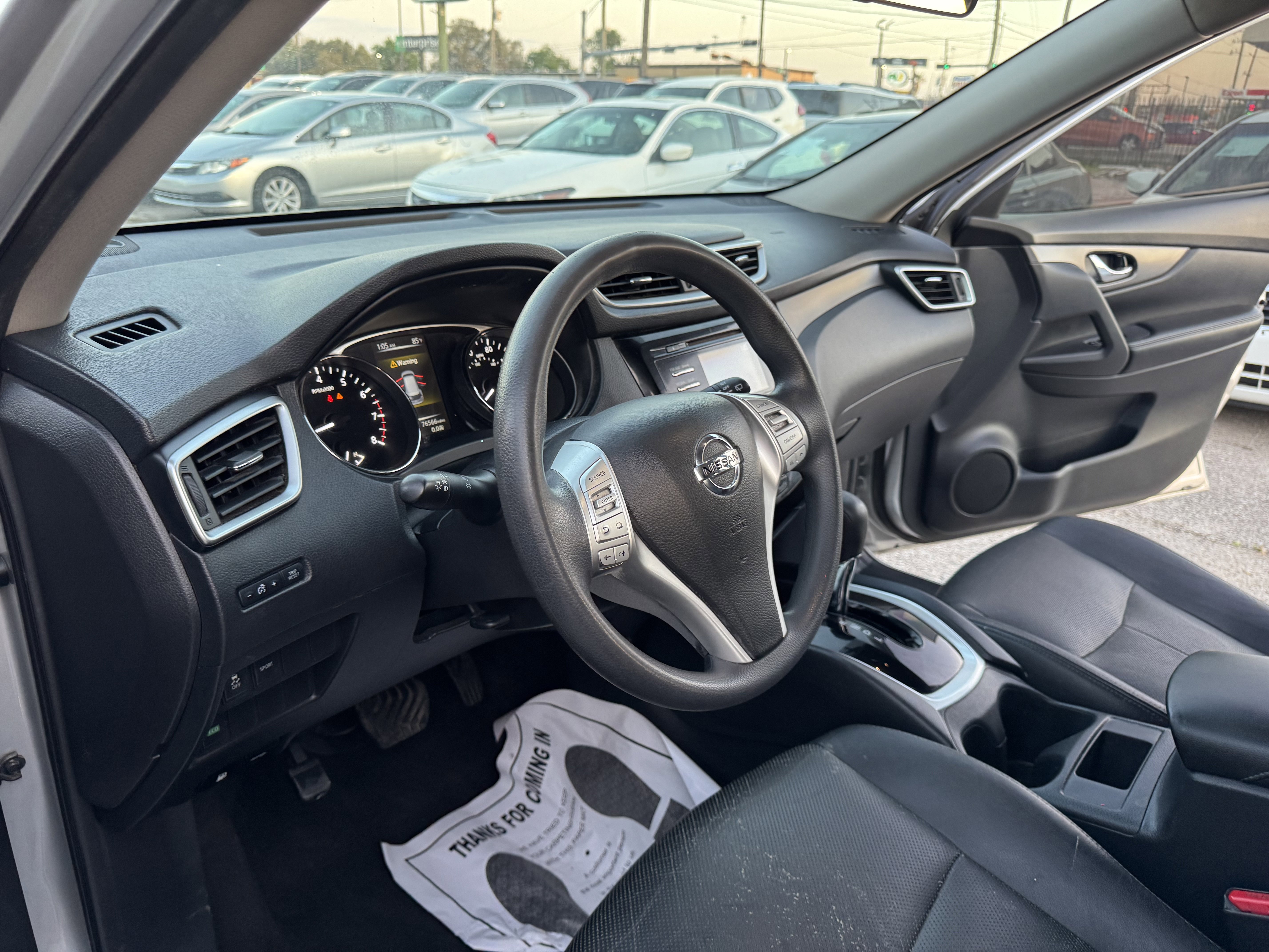 Used 2015 Nissan Rogue S image 17