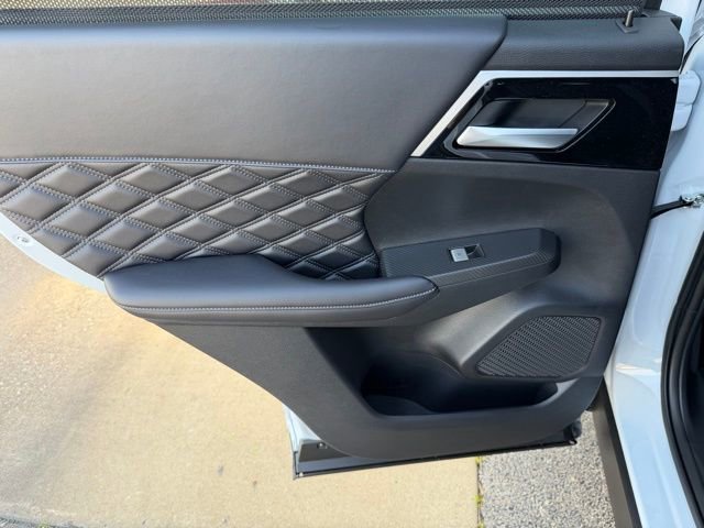 New 2026 Nissan Rogue Platinum AWD/4WD image 32