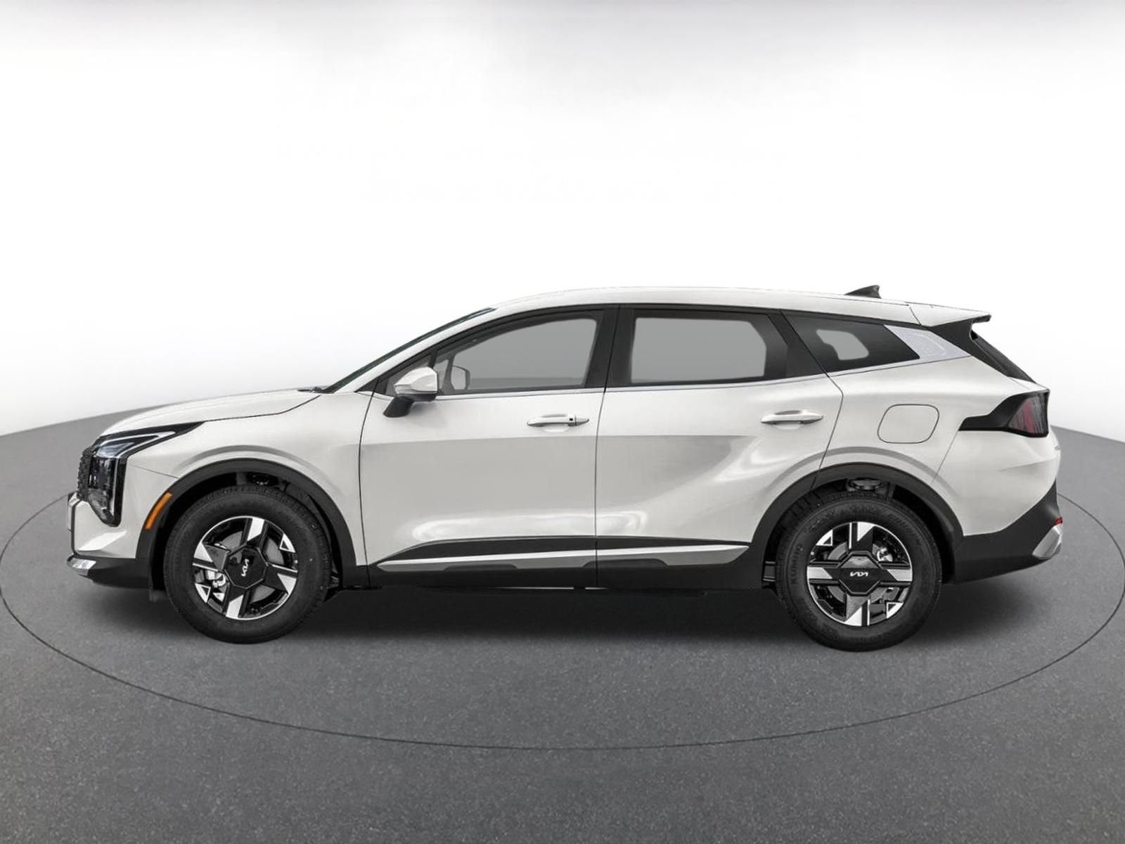 Used 2026 Kia Sportage LX AWD/4WD image 3