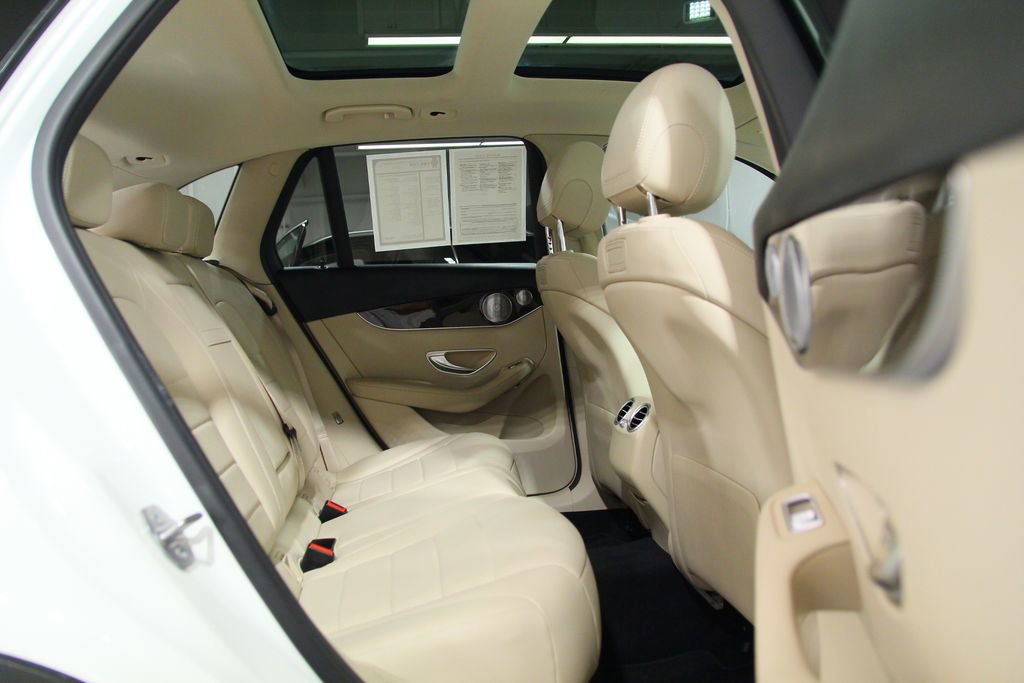 Used 2018 Mercedes-Benz GLC 300 4MATIC image 26