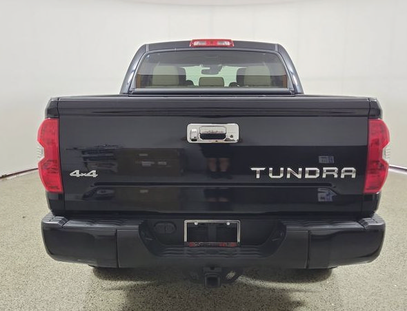 Used 2018 Toyota Tundra Limited w/ Limited Premium Package AWD/4WD image 9