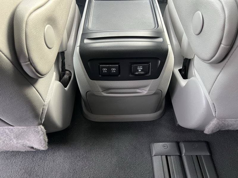 Used 2020 Toyota Sienna XLE FWD image 15