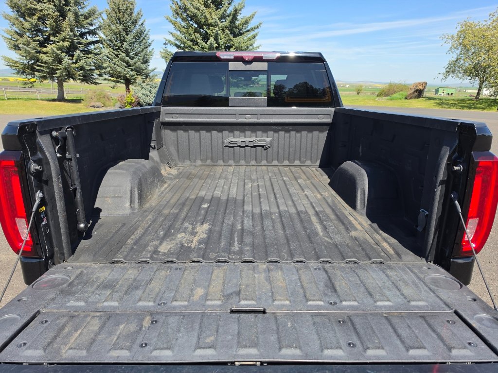 Used 2020 GMC Sierra 1500 AT4 w/ Technology Package AWD/4WD image 8