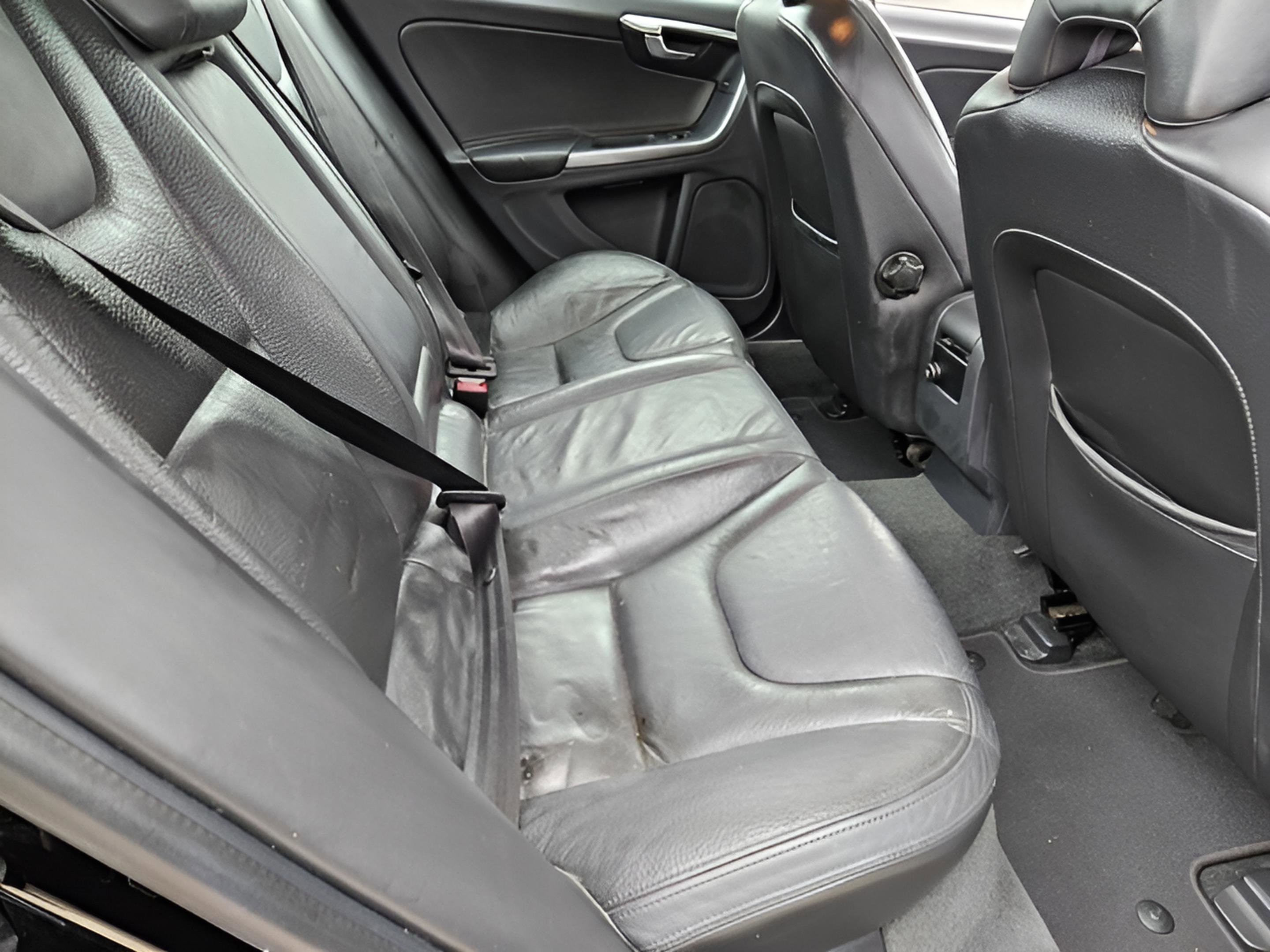 Used 2012 Volvo S60 T5 w/ Climate Pkg image 16