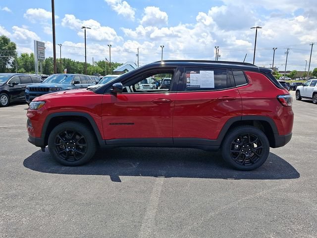 Certified 2023 Jeep Compass Latitude w/ Sun and Sound Group AWD/4WD image 6