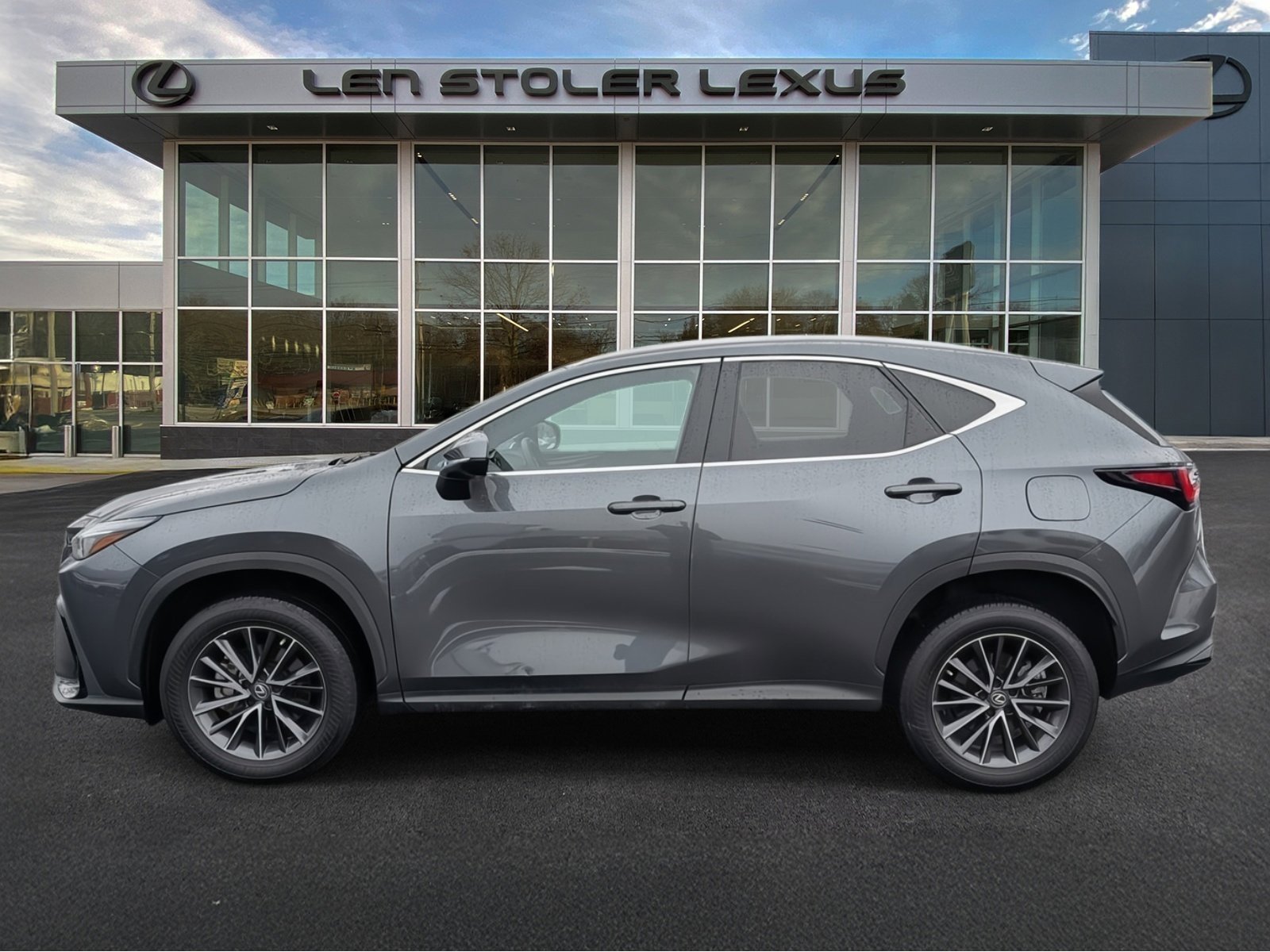 Used 2023 Lexus NX 350 AWD image 6