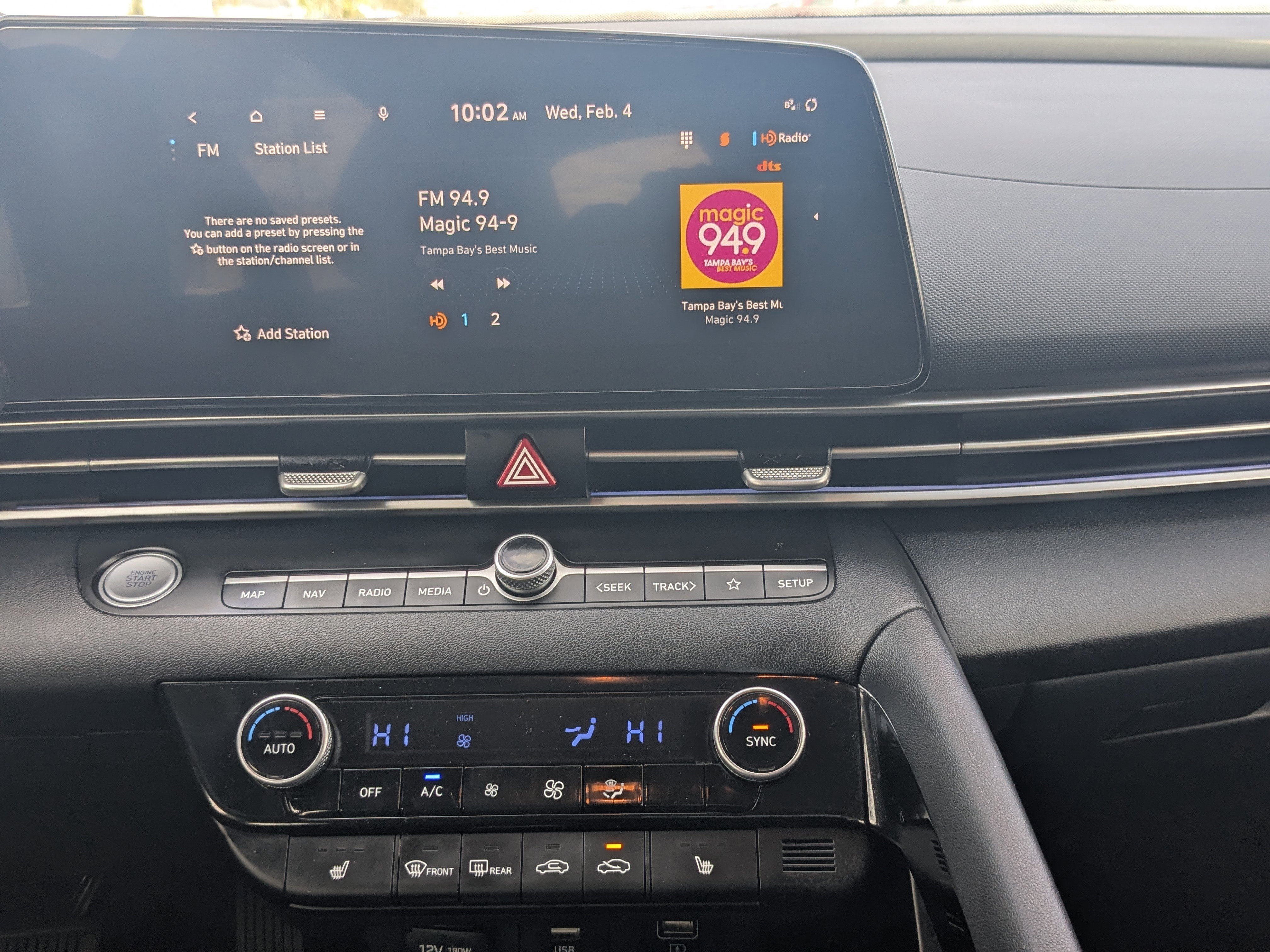 Used 2023 Hyundai Elantra Limited image 16