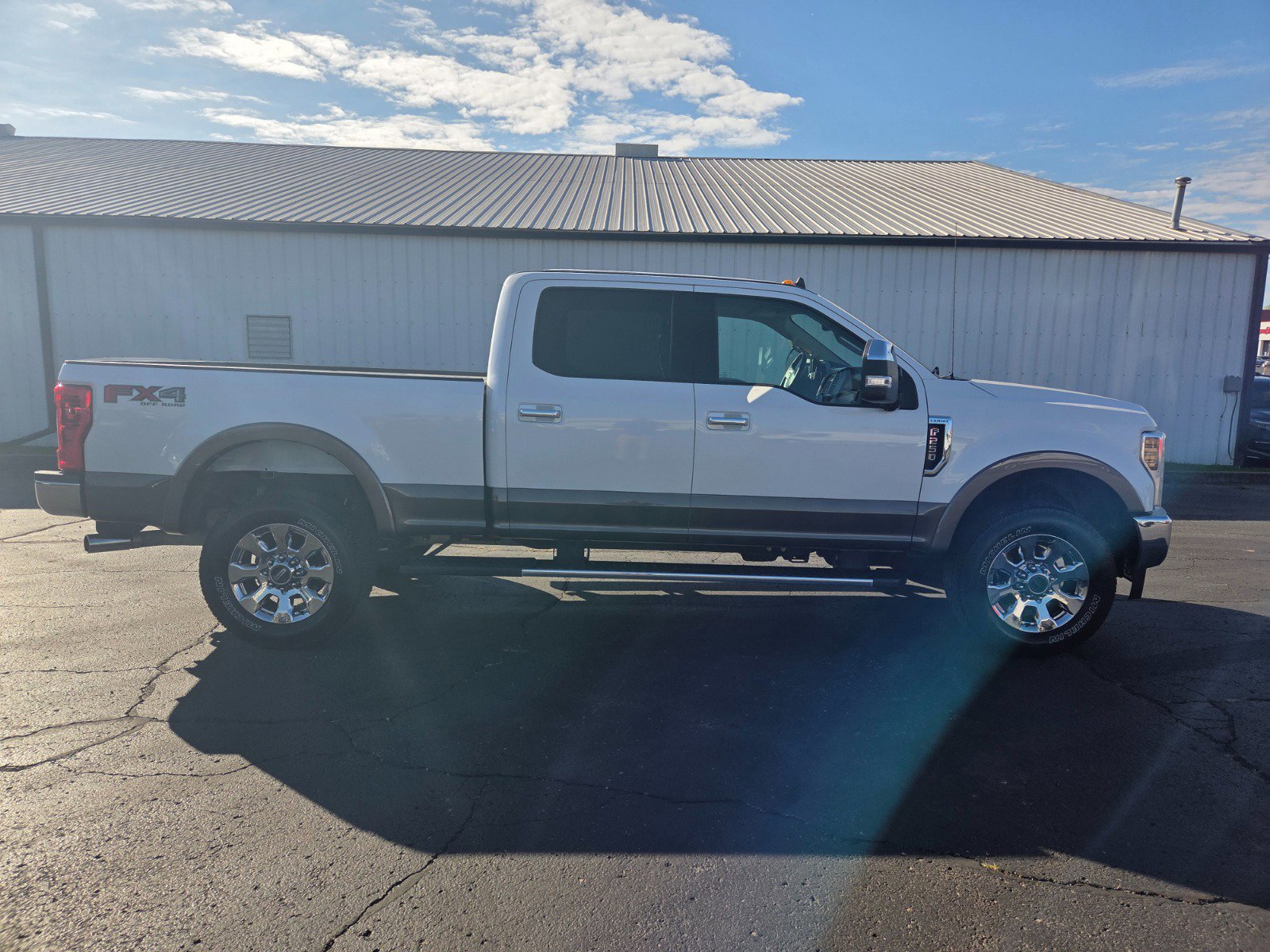 Used 2019 Ford F250 Lariat w/ Chrome Package image 2